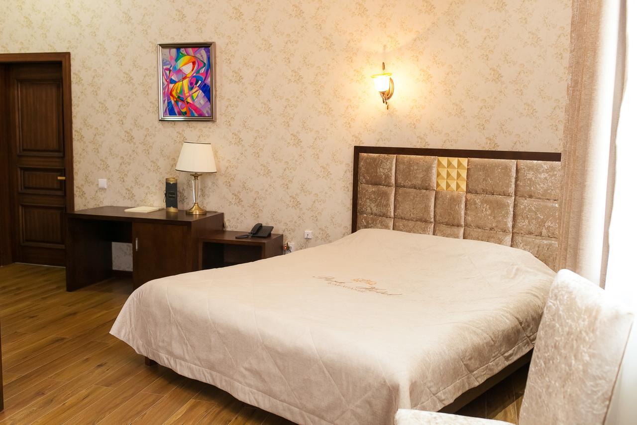 Park Hotel Karagandy 외부 사진